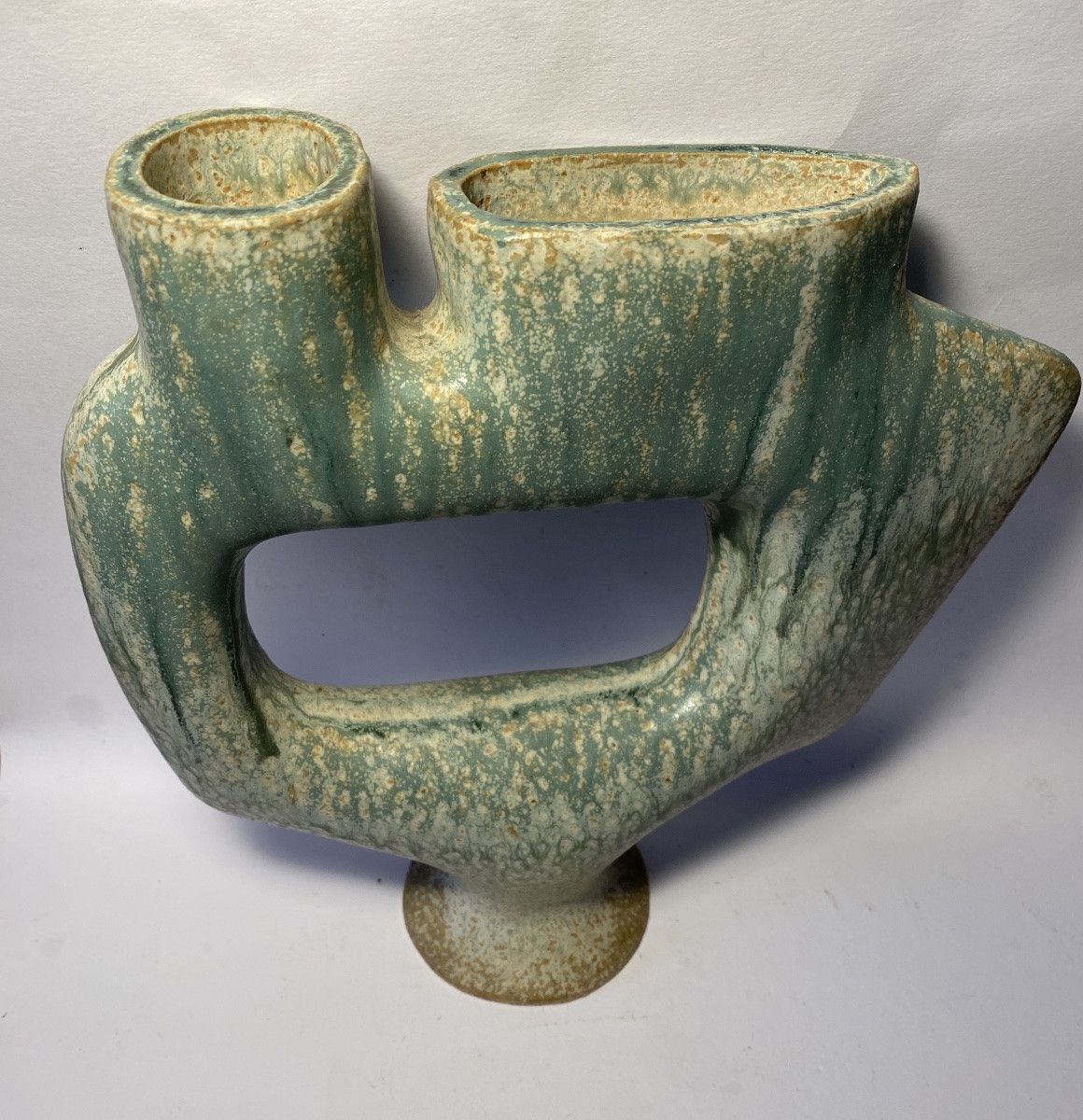 Vase en céramique moderniste. Années 70.-photo-2