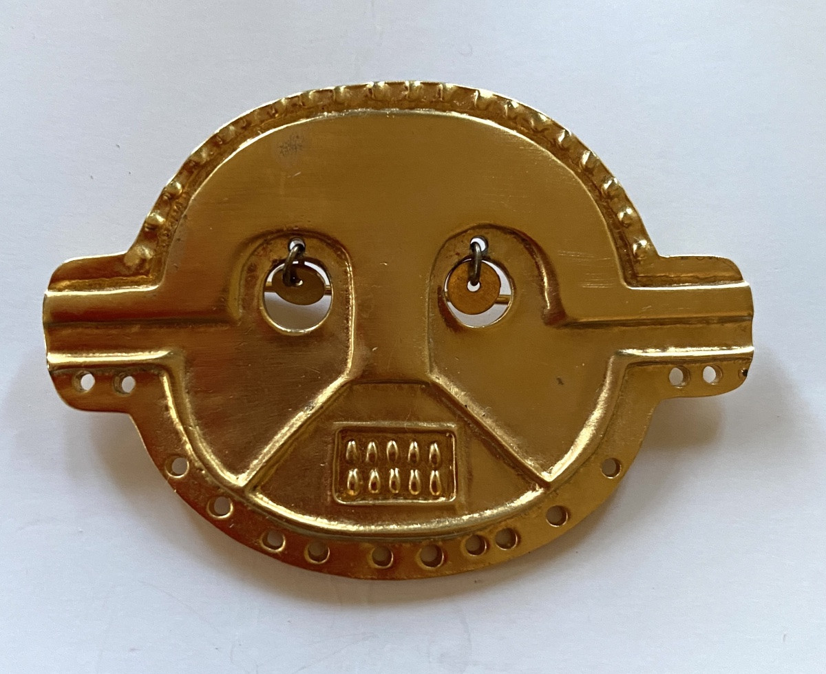 Gold-plated Metal Brooch. Replica Of A Pre-columbian Mask. Mma New York Edition. 1994.-photo-2