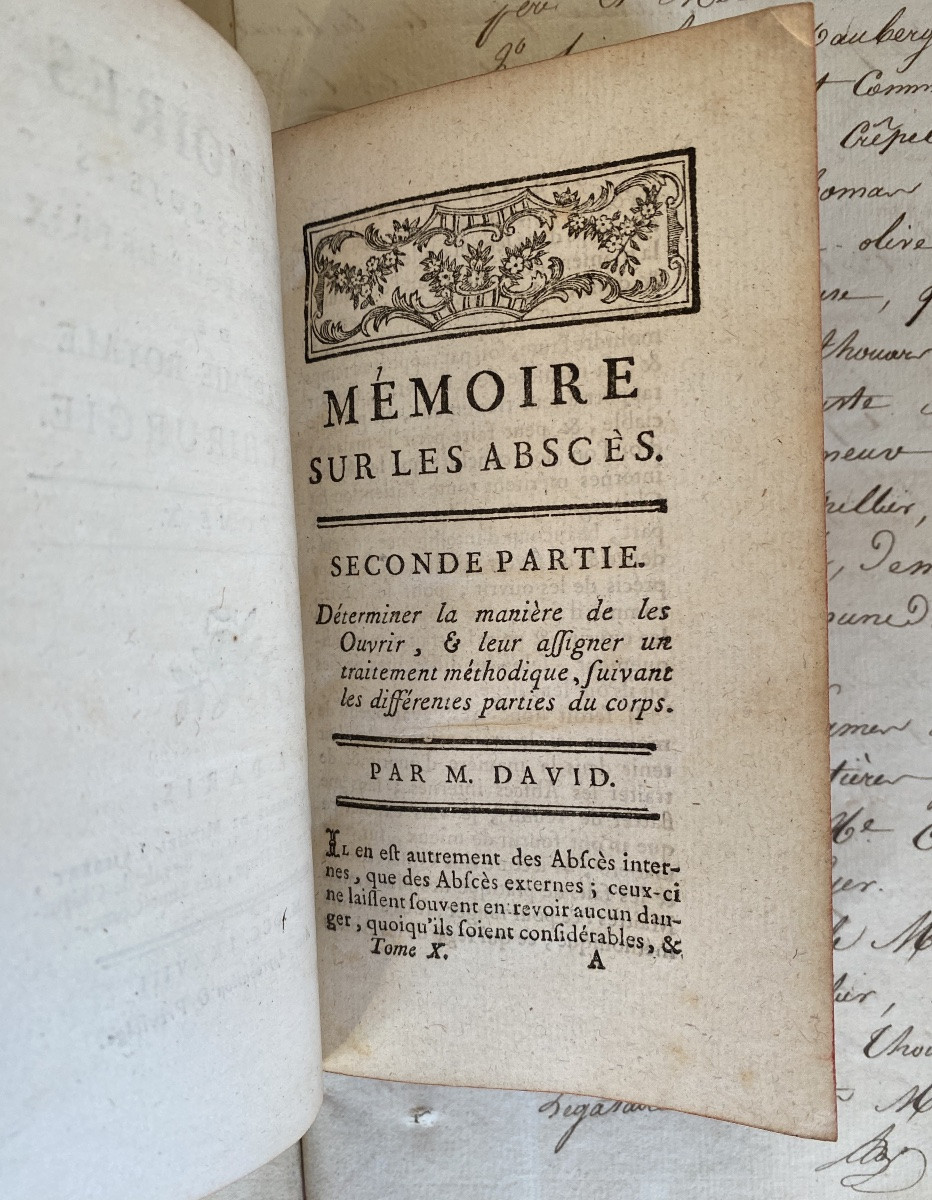 A Set Of Three 18th-century Works On Surgery. -photo-1
