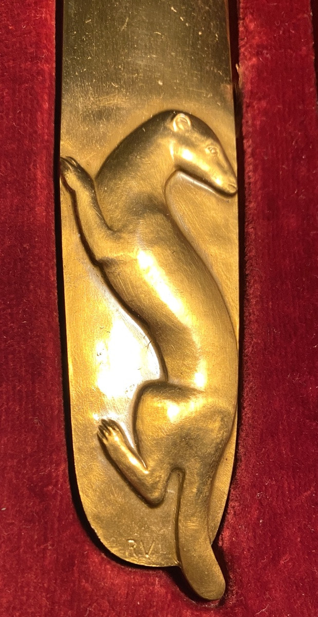 Renée Vautier. Coupe papier Art Déco en bronze dans son étui. -photo-4