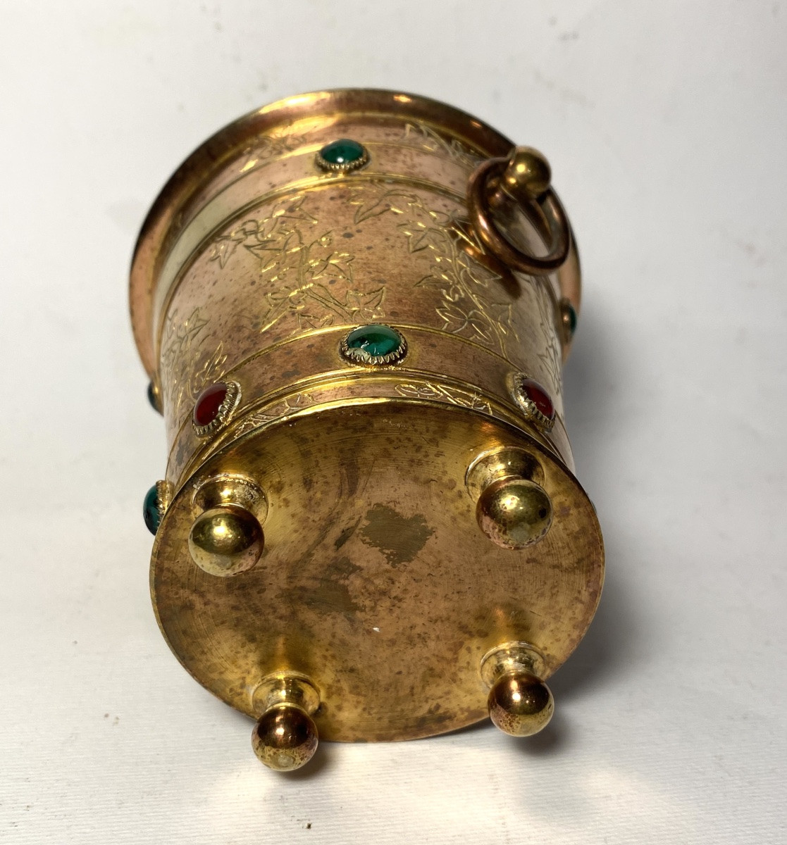 Small 19th  Bronze Planter. Decorated With Engraved Ivy Leaves And Glass Cabochons.  -photo-2