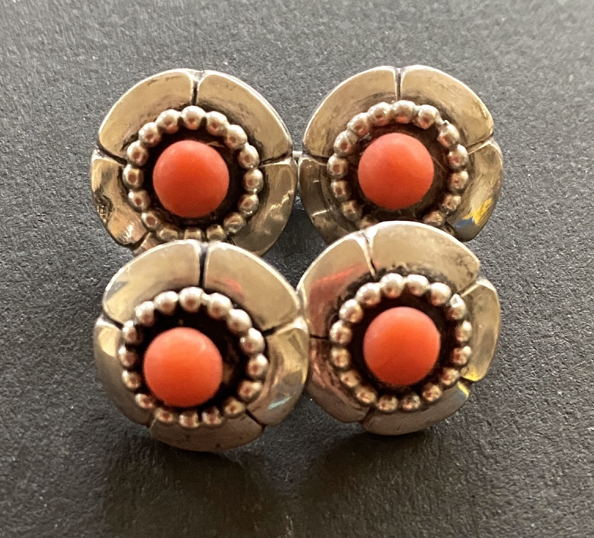 Four Art Deco Silver And Coral Buttons. Silversmith Grange.-photo-2