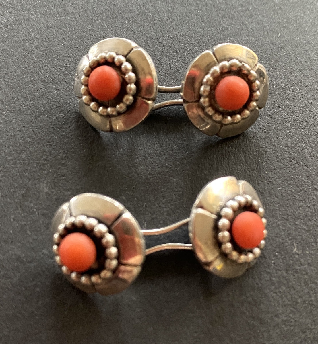 Four Art Deco Silver And Coral Buttons. Silversmith Grange.-photo-3