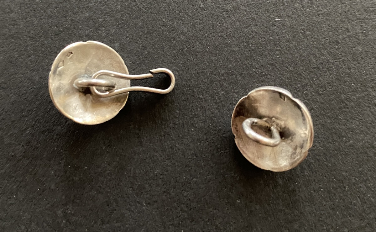 Four Art Deco Silver And Coral Buttons. Silversmith Grange.-photo-2