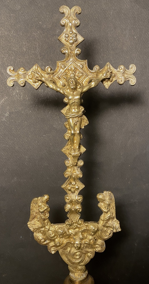 19th Crucifix Monstrance Or Reliquary. Bronze, Brass And Crystal. -photo-2