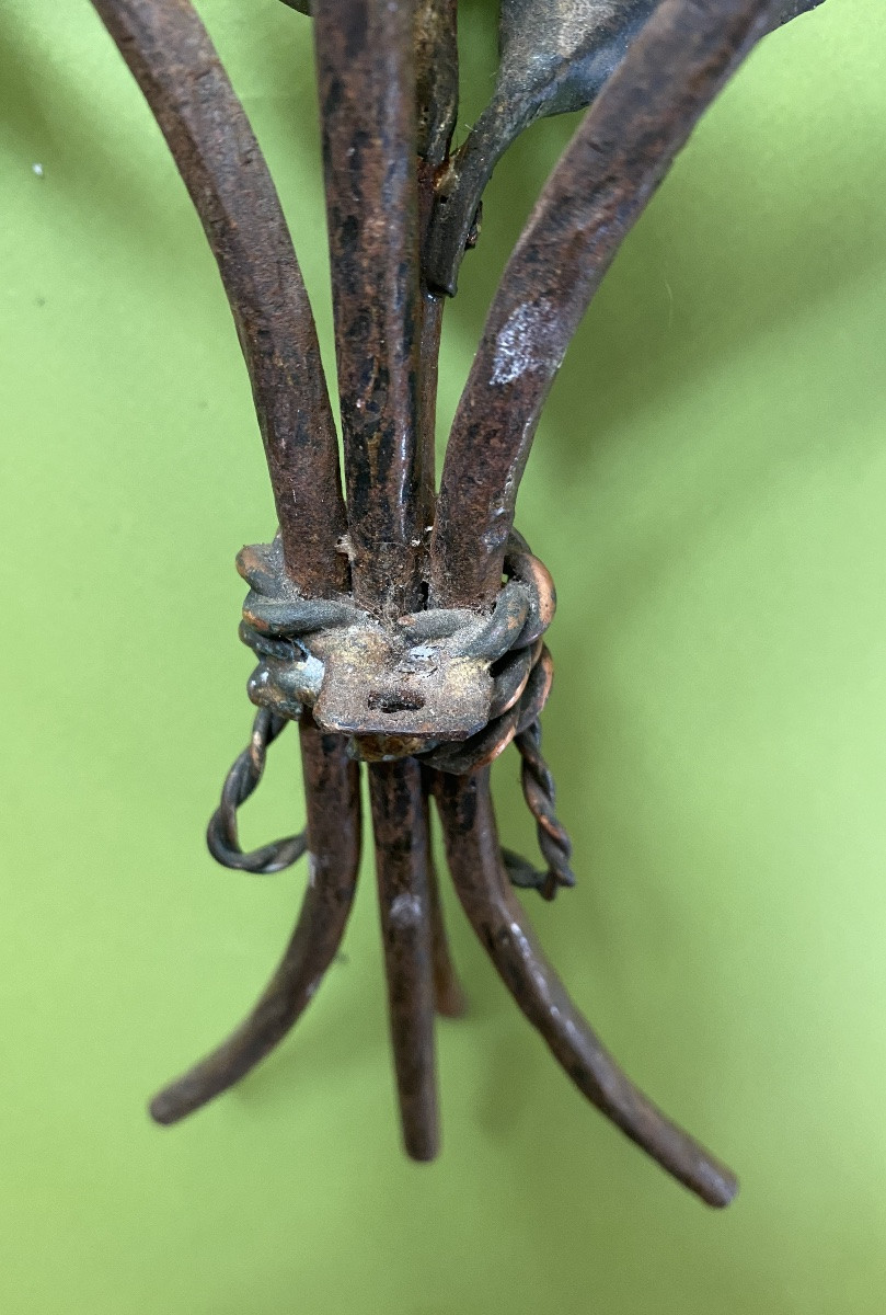 Applique décorative début XXème. Bouquet de fleurs. Travail de ferronnerie. Cuivre et fer forgé-photo-2