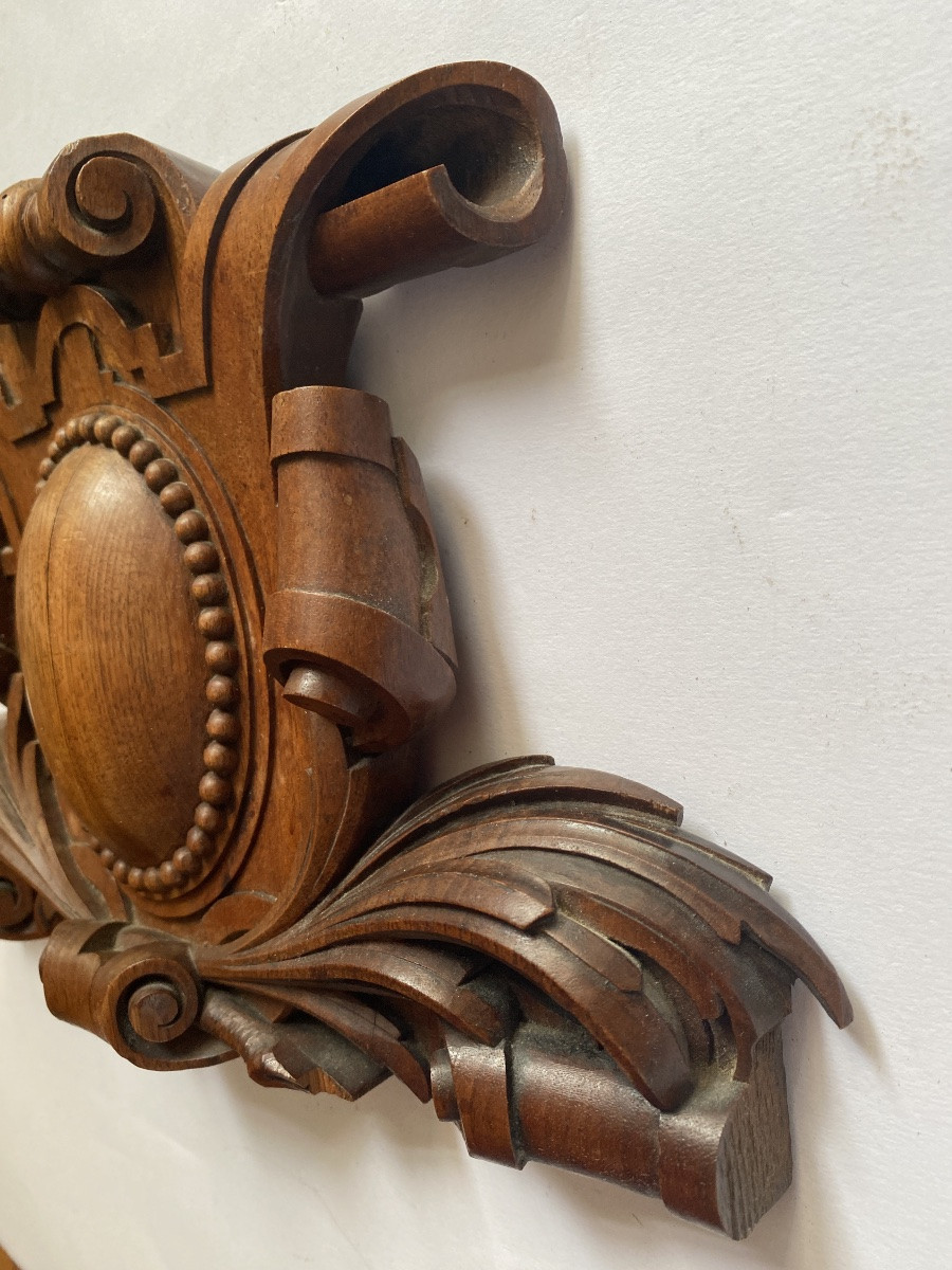 19th Carved Wooden Ornamental Pediment. Central Beaded Medallion, Palm Fronds And Scrolls. -photo-2