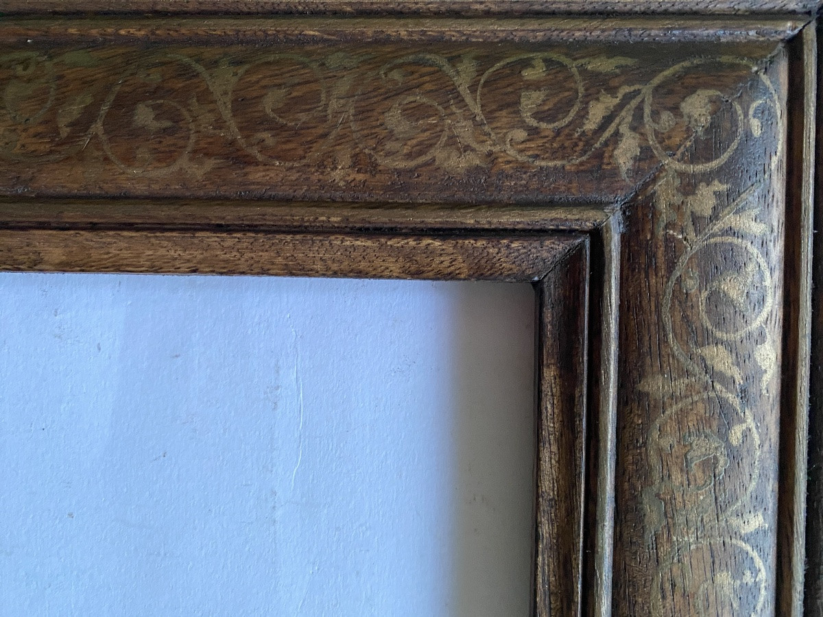 20th Century Wooden Frame. Painted Decoration Of Gilded Scrolls. -photo-4
