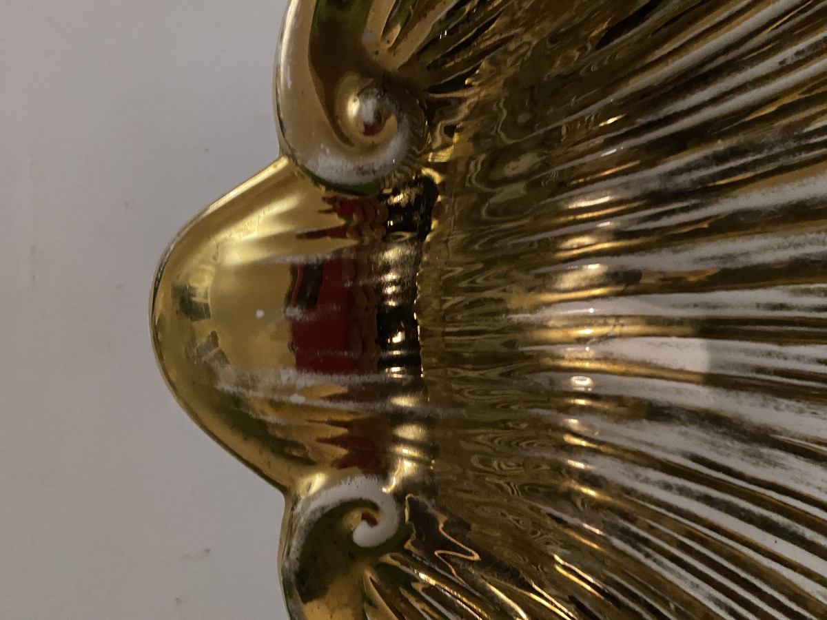 Vide- poches. Grande coupe en porcelaine dorée fin XIXème/ début XXème. Coquille. -photo-4