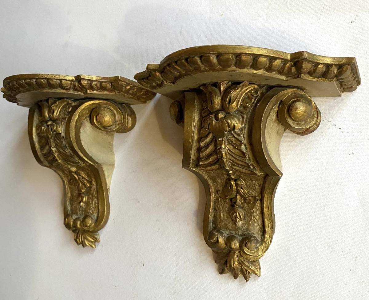 Paire de petites consoles d’applique  XIXème en bois sculpté et peint. -photo-4