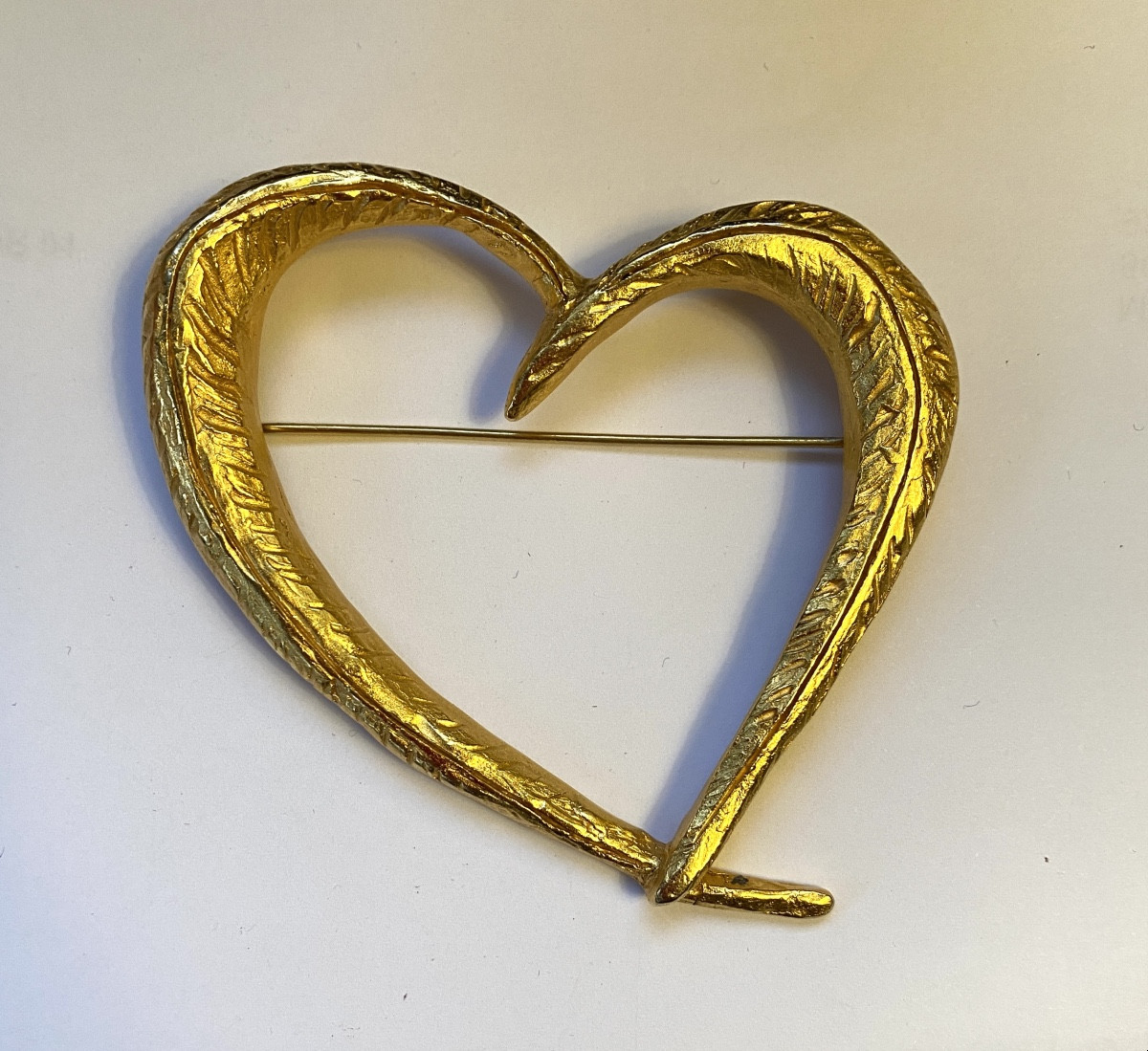 Christian Lacroix. 20th Century Gold-plated Metal Brooch. Heart. 
