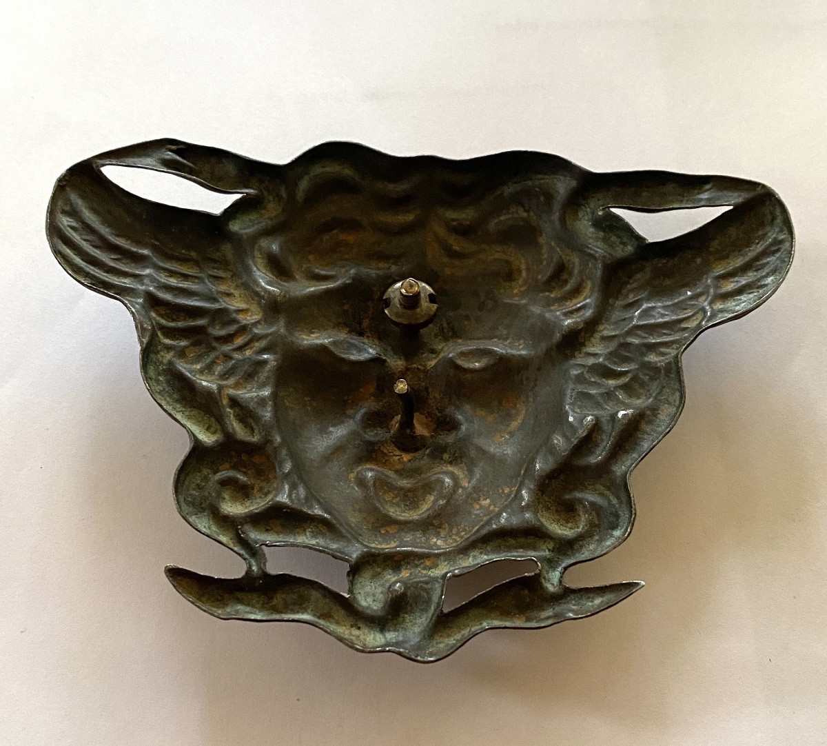 Tête de Méduse. Plaque décorative en métal estampé XIXème. -photo-4