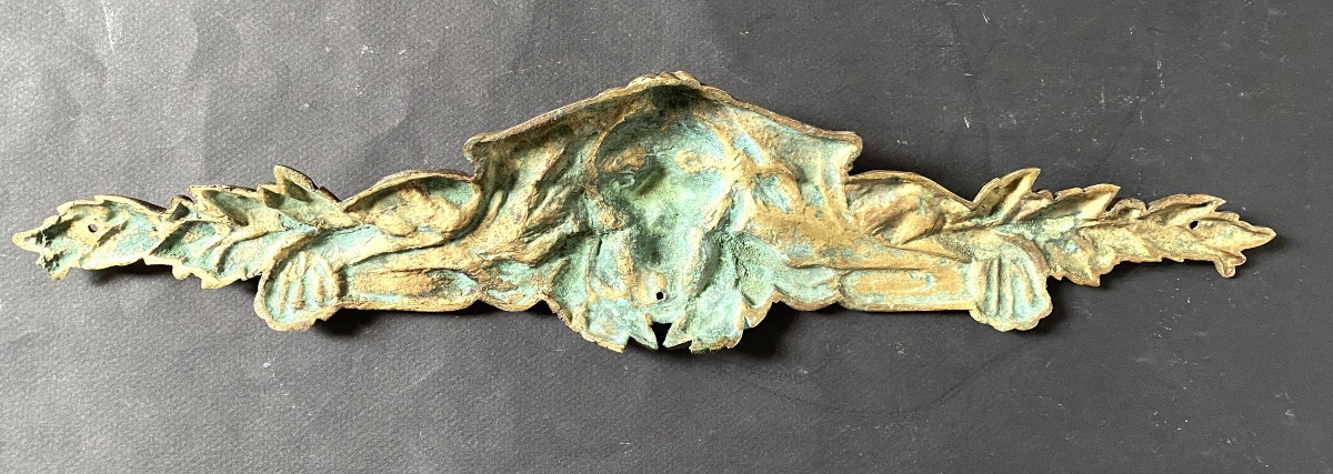 19th Century Ornamental Bronze. Lion's Head And Laurel Leaves.-photo-1