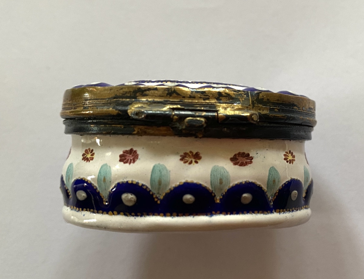 XVIIIth Century Style Fly Box. Enameled Floral Decoration On Brass.-photo-3