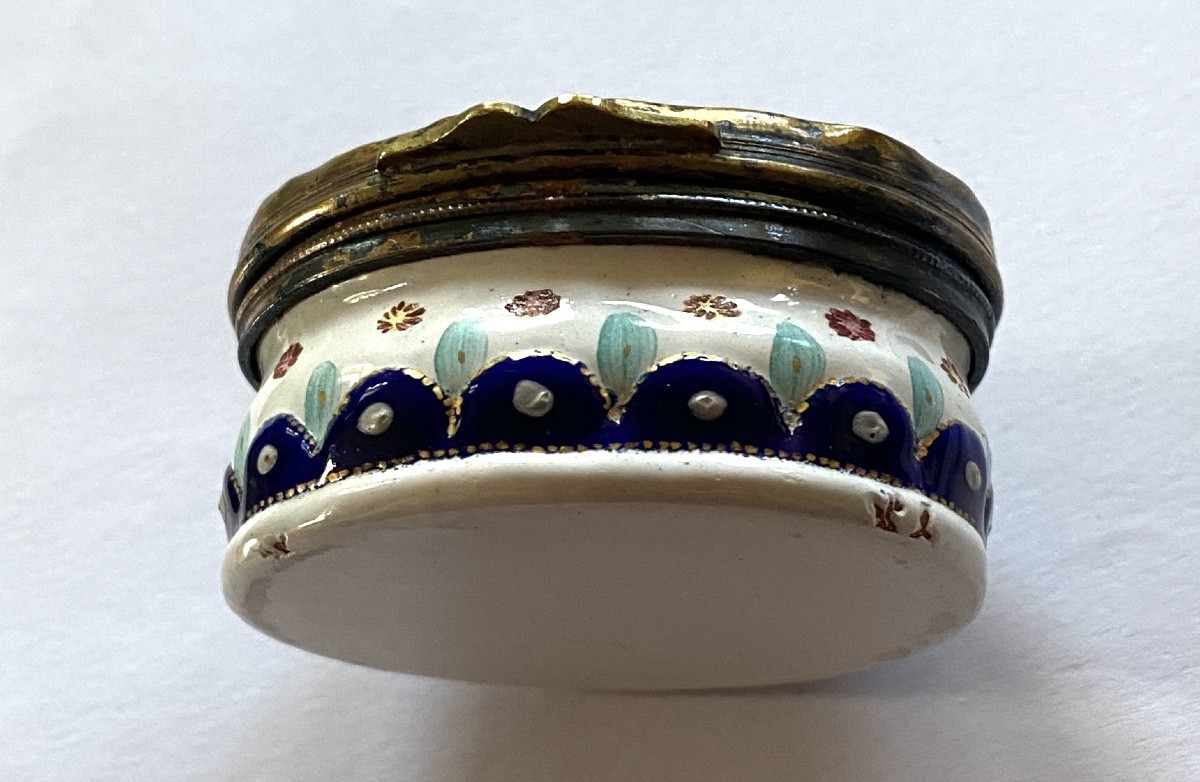 XVIIIth Century Style Fly Box. Enameled Floral Decoration On Brass.-photo-4