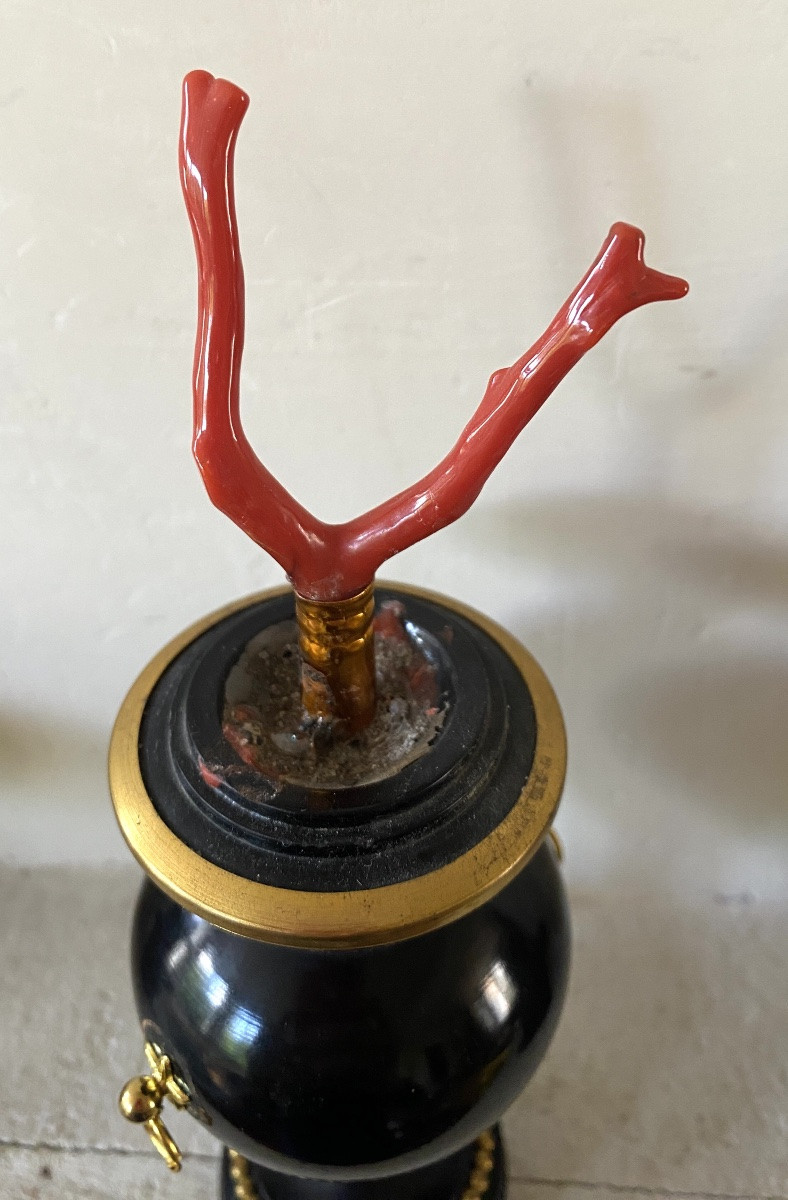 Red Coral Stem On Blackened Wood Base. Curiosity.-photo-4