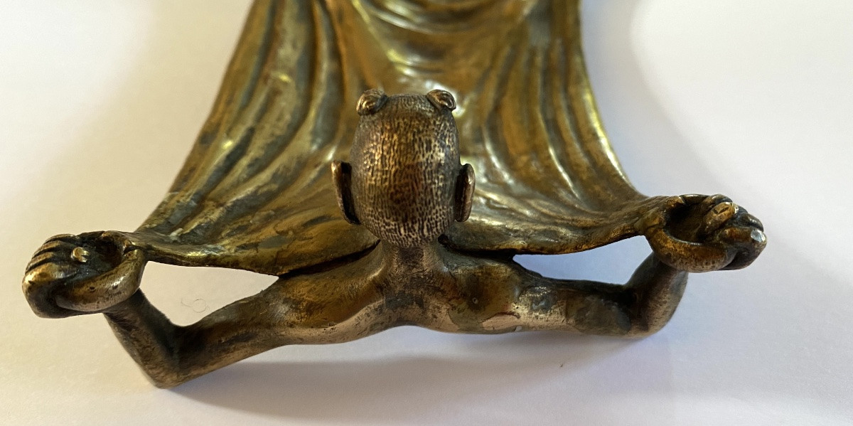Pocket Organizer. Card Holder.  19th Century Bronze Tray. Reclining Devil Draping Himself.-photo-1