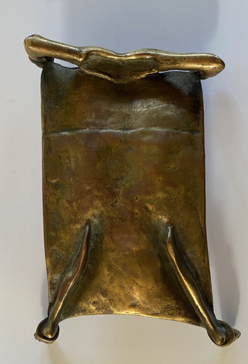 Pocket Organizer. Card Holder.  19th Century Bronze Tray. Reclining Devil Draping Himself.-photo-3