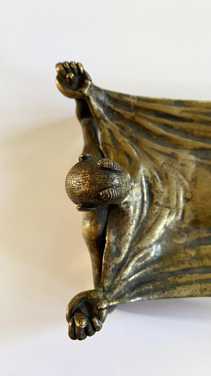 Pocket Organizer. Card Holder.  19th Century Bronze Tray. Reclining Devil Draping Himself.-photo-6