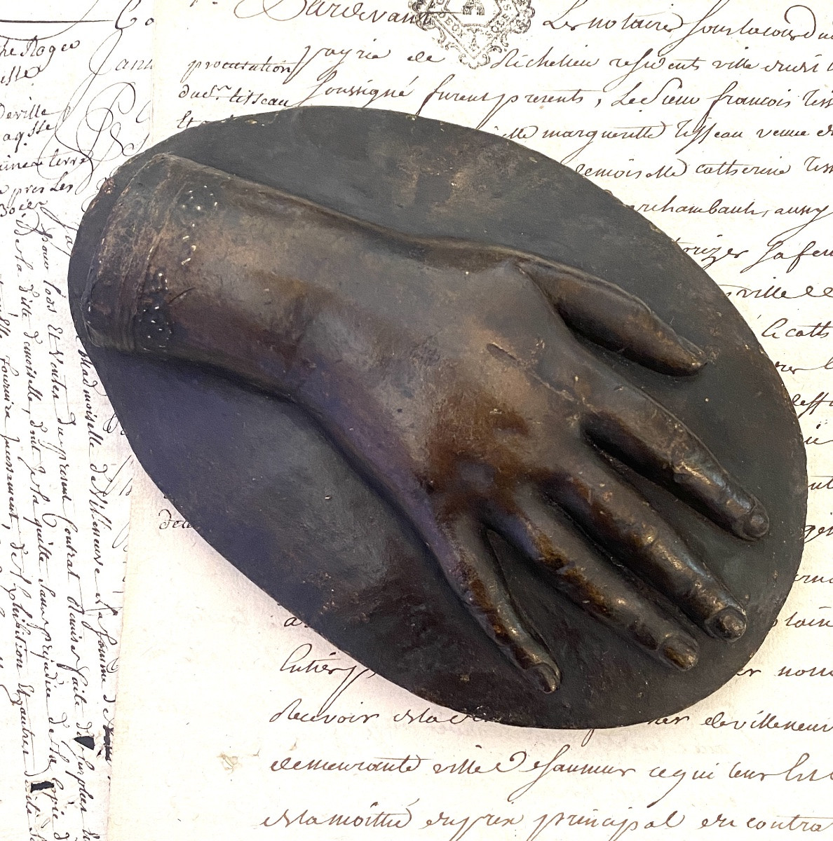 Paperweight, 19th Century. Workshop Plaster With Patina. Woman's Hand.-photo-2