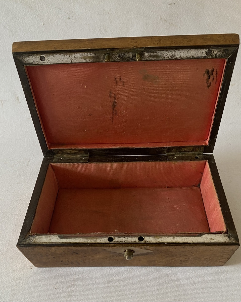 Boxed Set. Elm Burl, Mother-of-pearl And Steel Tip Box, Early 19th Century.-photo-3