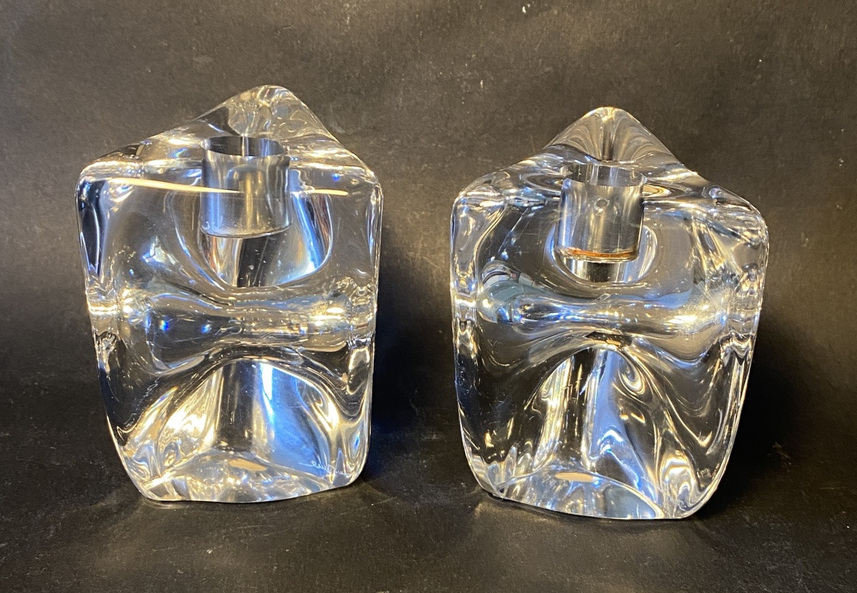 Paire de bougeoirs modernistes  en cristal. Daum France années 70.-photo-1