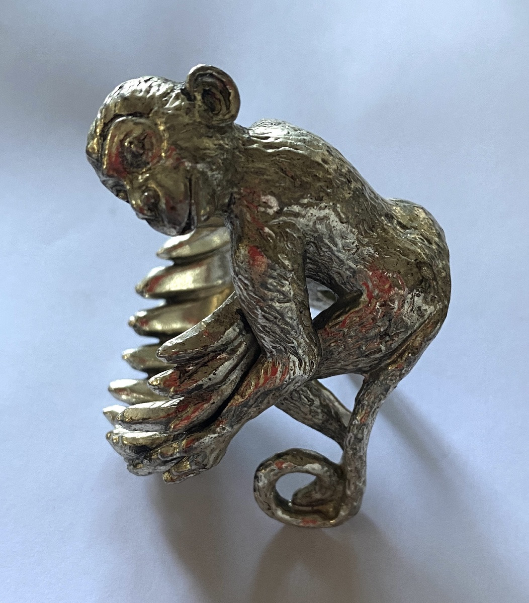 Salt Cellar In Silver Plated Metal. Seated Monkey Holding A Shell.-photo-4