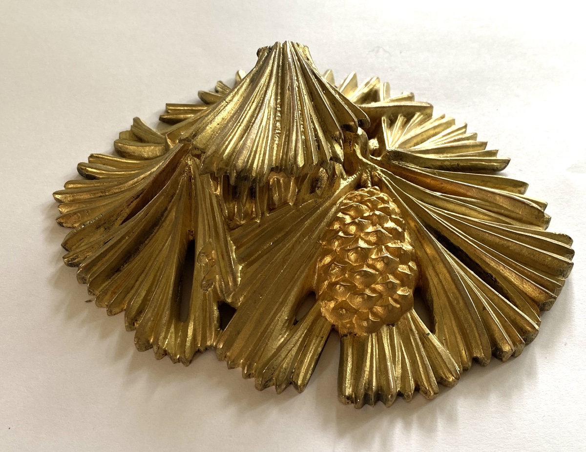 H. Boyer. Encrier en bronze à deux patines Art Nouveau. Branches et pomme de pin. -photo-3