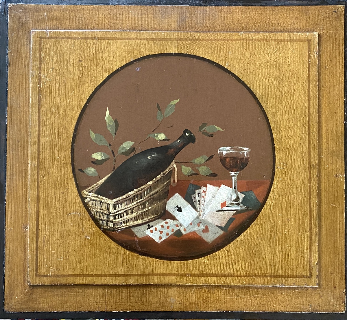 « Nature morte. Le vin et le jeu de cartes ».  Panneau décoratif. Huile sur bois XIXème. 