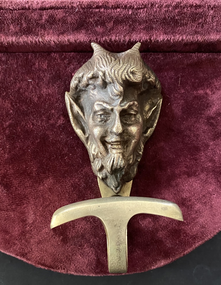 Curiosity. Coat Hooks. Late 19th-century Bronze And Velvet Coat Rack. Devil Heads. -photo-4