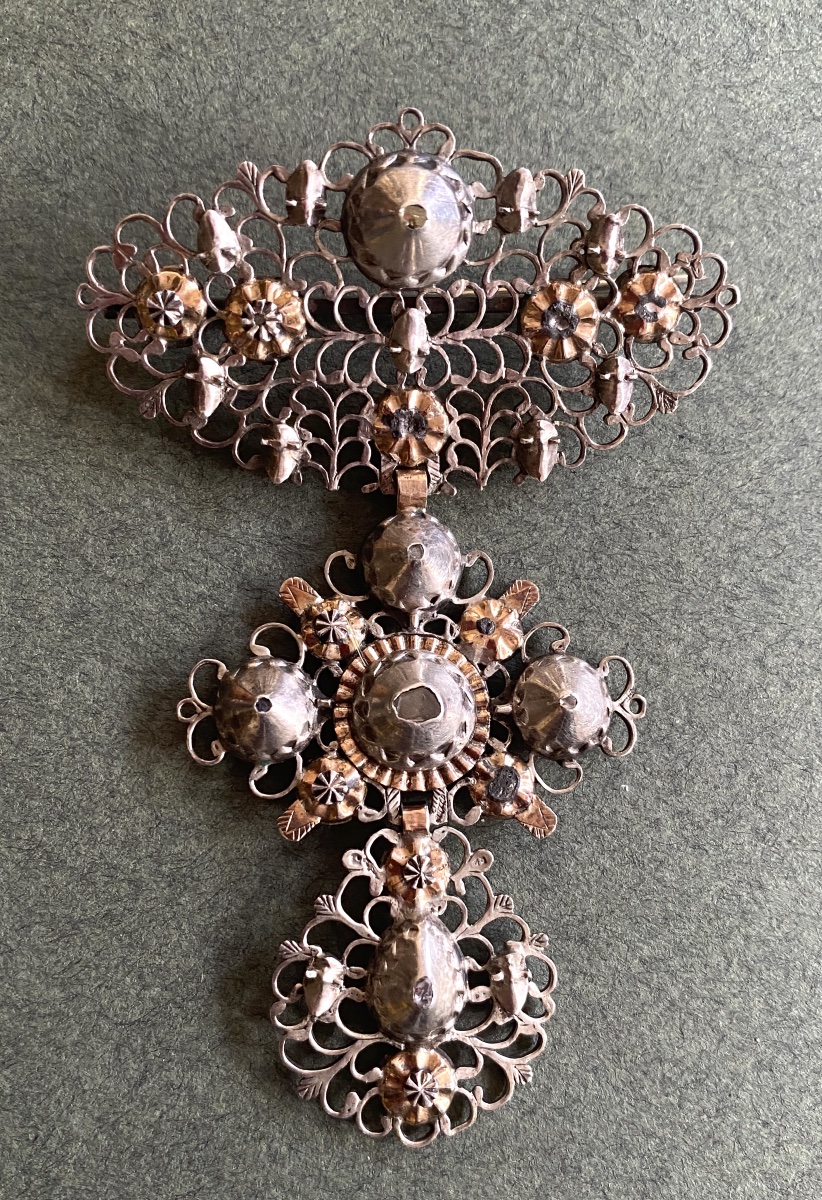Bijou régional. Croix papillon flamande ou normande début XIXe. Broche. Argent, or et diamants.-photo-3