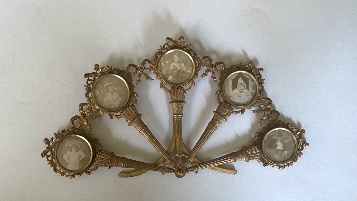 Gilded Brass Fan Shaped Photo Frame. Louis XVI Style. Early 20th. Holds Five Photos -photo-3