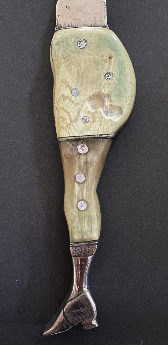 19th-century Serving Fork. Folk Art. Steel And Horn. Depicts A Woman's Torso. -photo-1