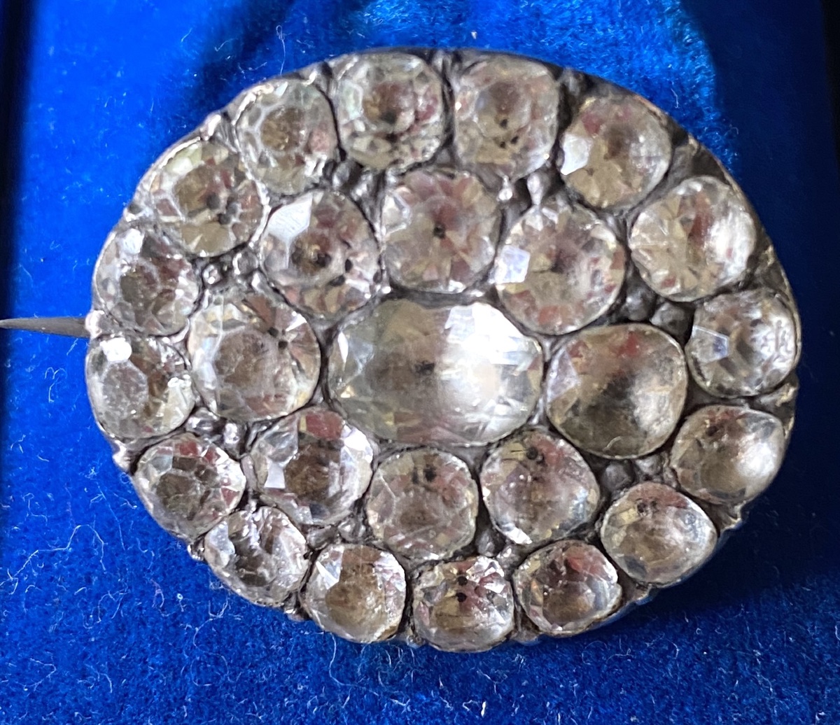 Broche XVIIIème en argent et pierres du Rhin. -photo-4