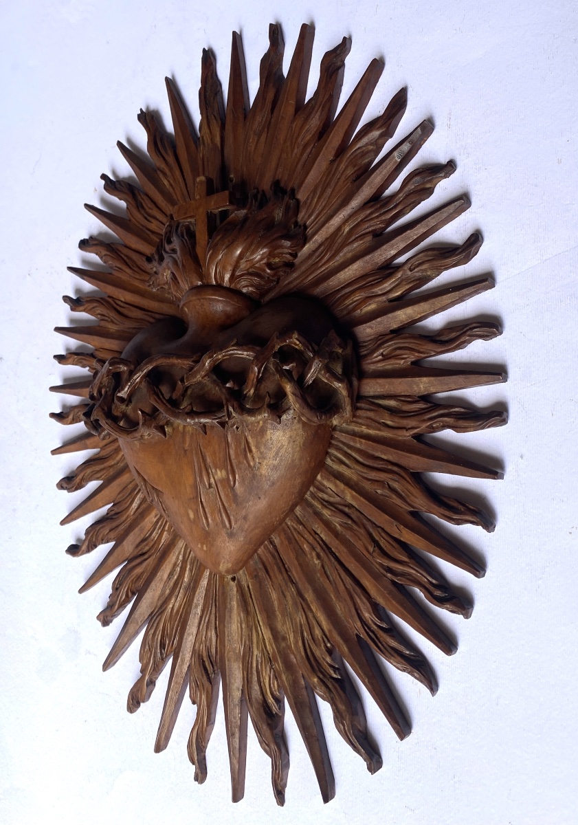 Burning Heart. Heart Of Jesus. Carved Wood. 19th-century Religious Art. -photo-3