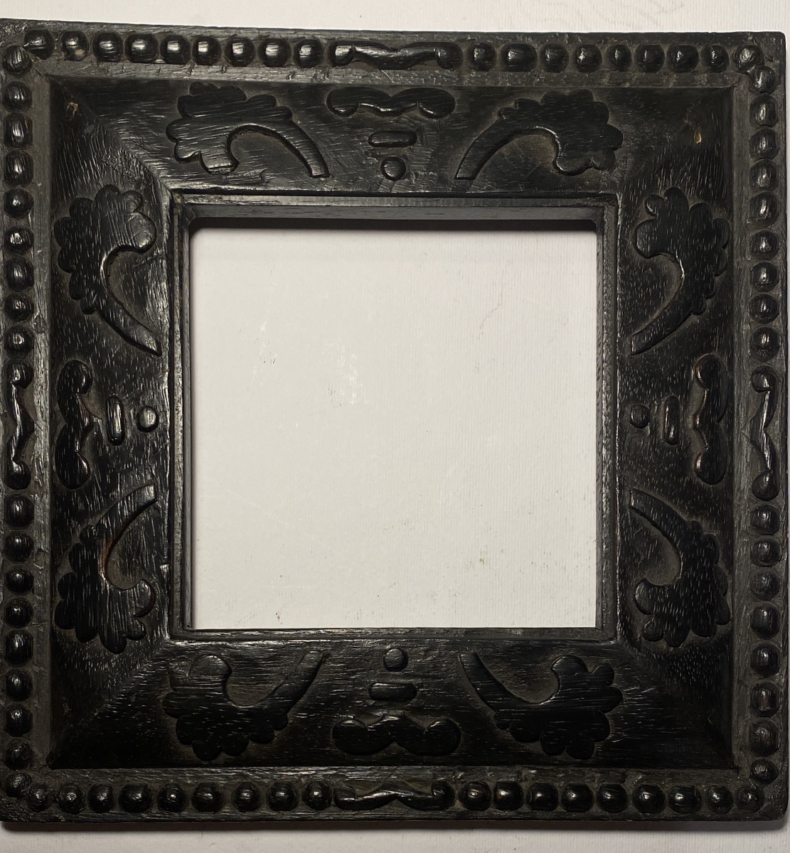 Small 19th-century Carved Wooden Frame. -photo-2