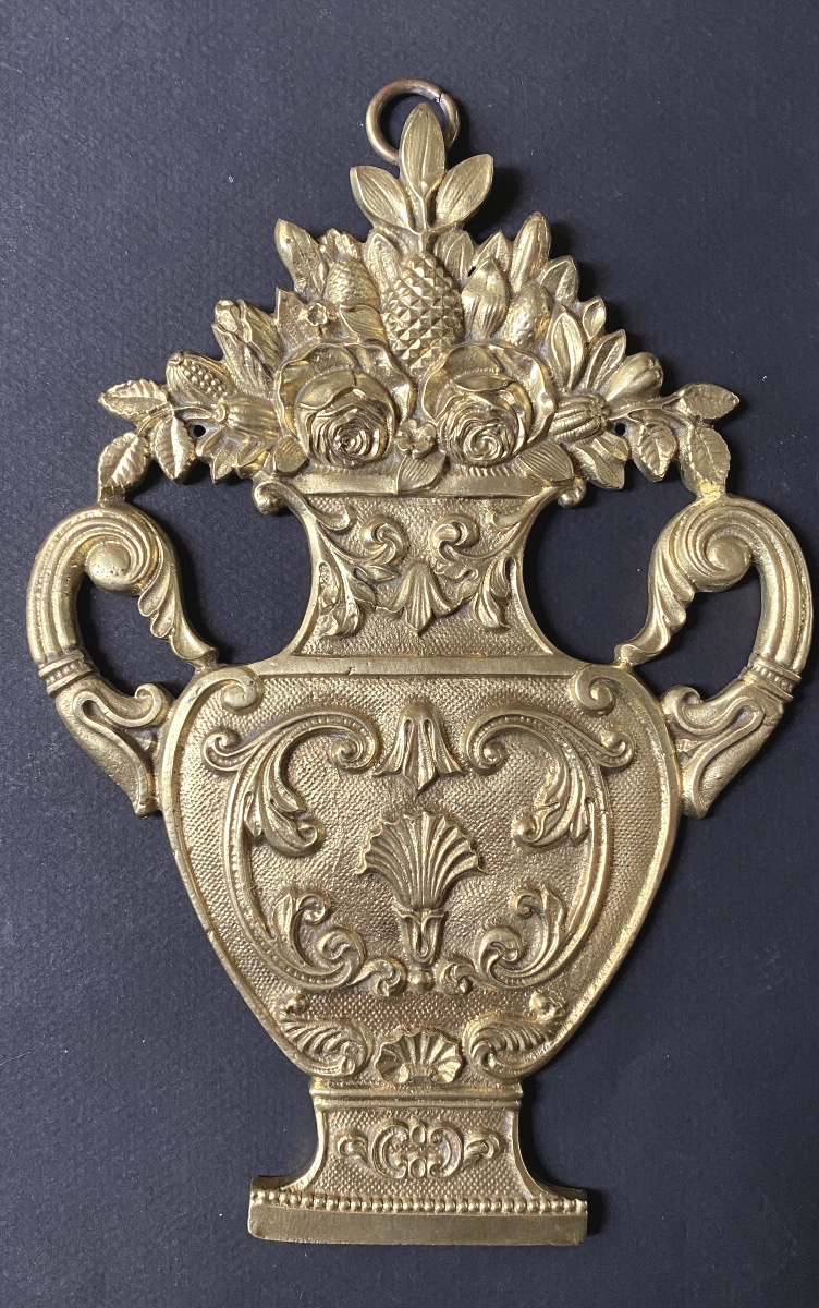 Pair Of Decorative Plaques. 19th-century Bronze Bas-relief. Vases With Flowers.-photo-2
