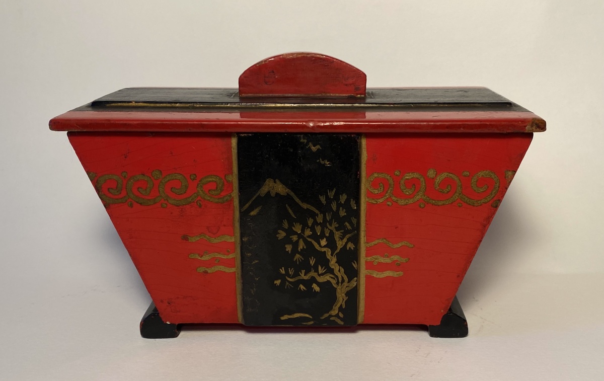 Small Painted Art Deco Wooden Box. Japanese-style Decoration. -photo-2
