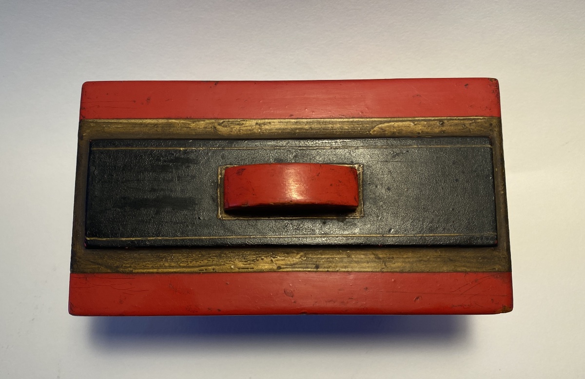 Small Painted Art Deco Wooden Box. Japanese-style Decoration. -photo-4