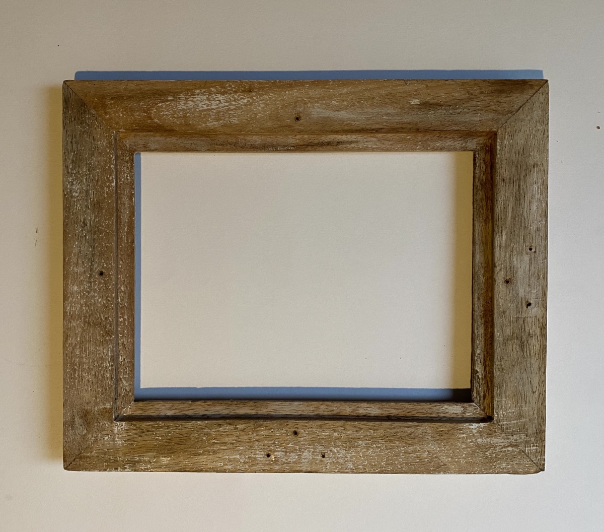 20th-century Carved And Whitewashed Wooden Frame. Floral Relief Design. -photo-2