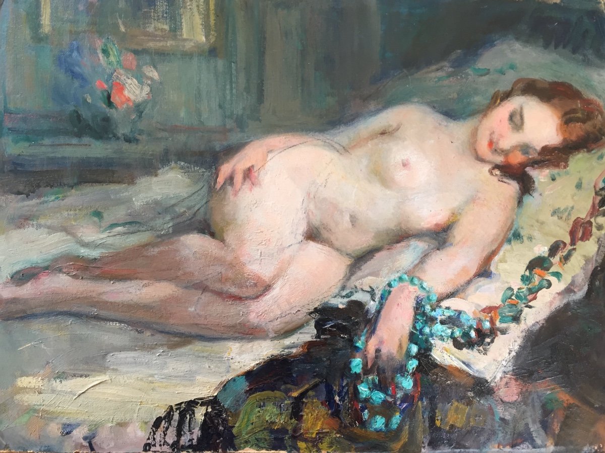 « laying Feminine Nude With A Turquoise Necklace ». Framed Oil On Cardboard. French School. Early XXth