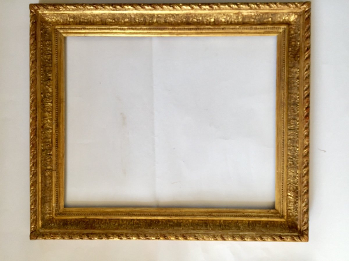 XIXth Frame In Wood And Golden Stucco.