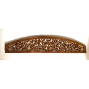 Woodwork. Large Carved Wooden Door Top. Leaf And Fruit Decoration. Early 20th Century.