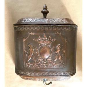 Copper Wall Fountain Tank. Normandy 19th Century. Lions And Marquis Crown. 