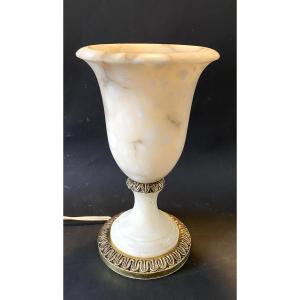 Lampe de table en albâtre et bronze. France milieu XXème.