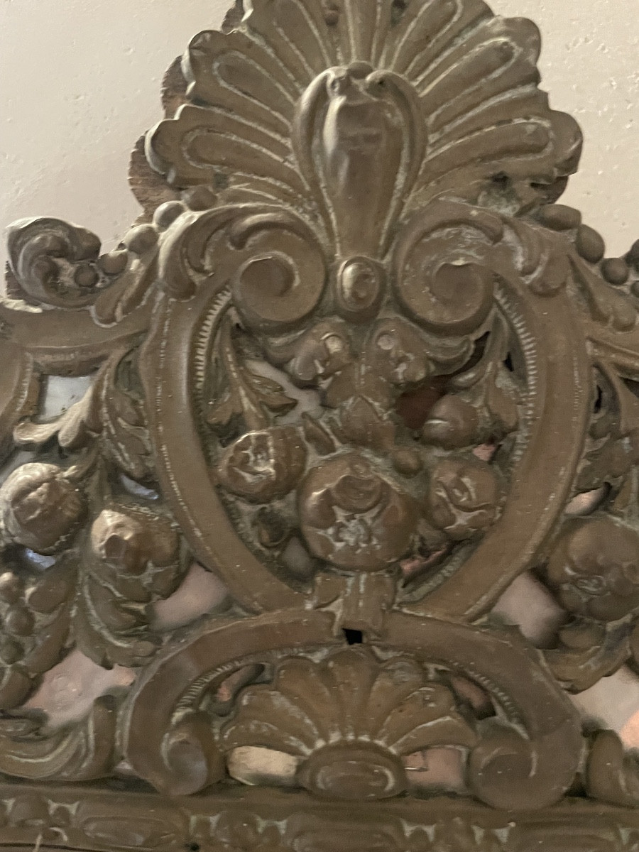 Miroir à parcloses en laiton repoussé de style Louis XIV d'époque XIX ème -photo-3