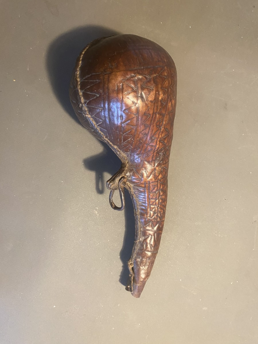 une poire à poudre originaire d'IRAN elle nous arrive de la fin du XIX ° siècle-photo-1
