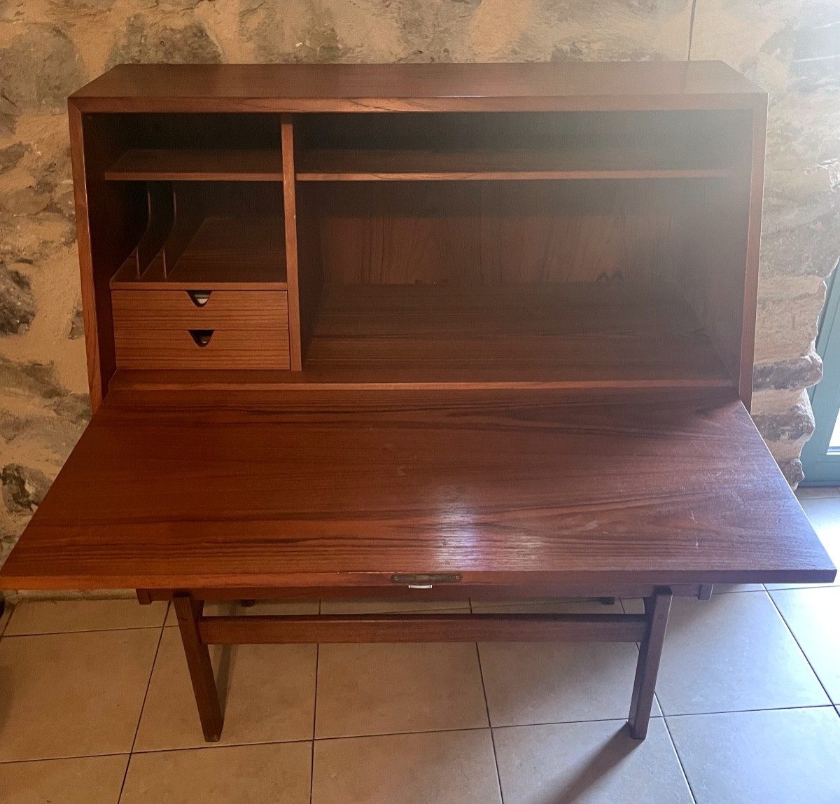 Danish Secretary By Arne Wahl Iversen-photo-2