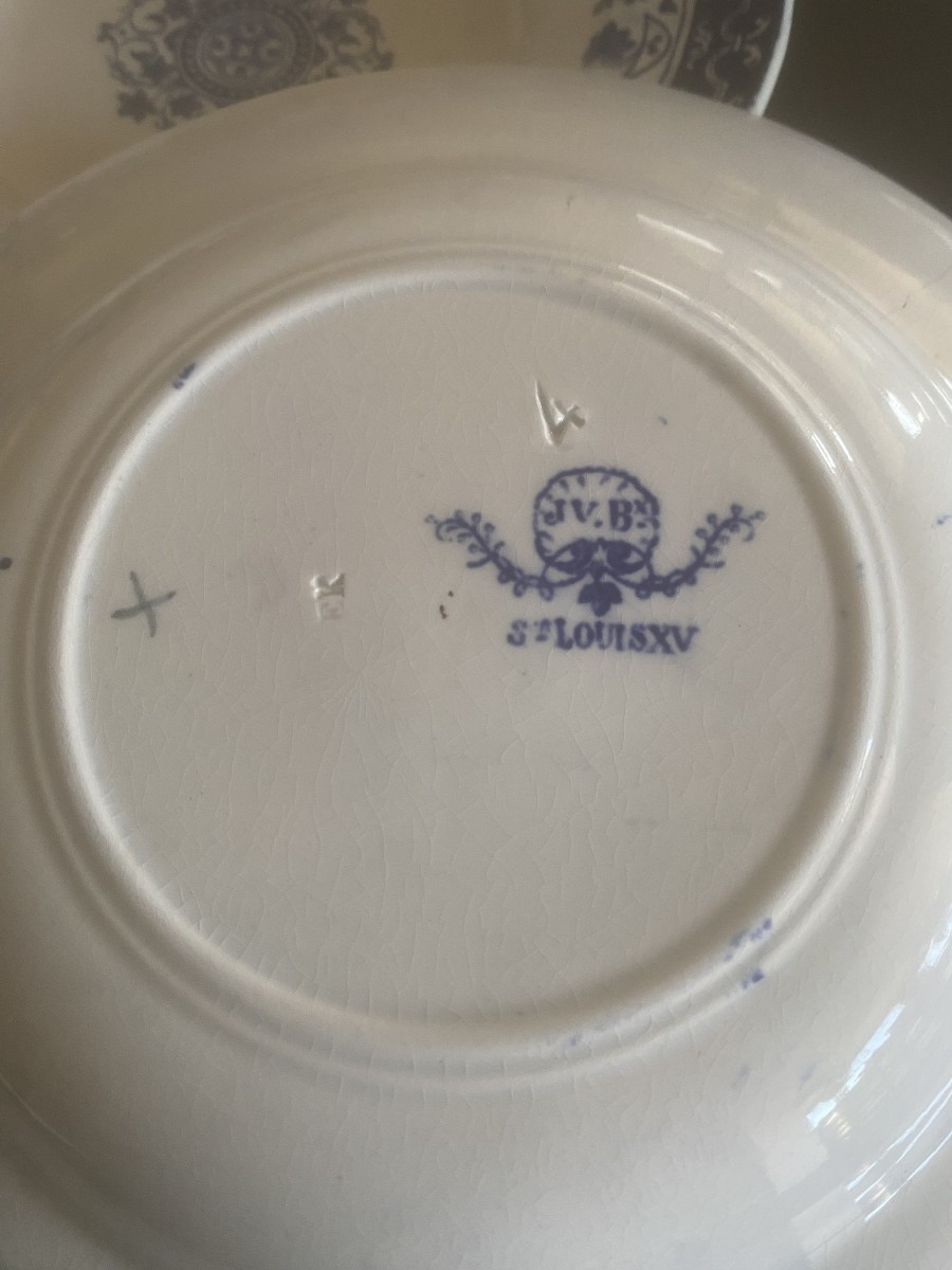 12 assiettes signé Jules Vieillard à Bordeaux modèle Louix XV-photo-6