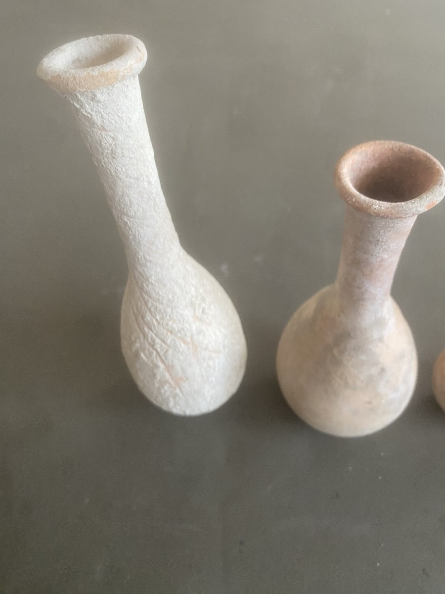 une serie de quatre basalmaires en terre cuite d'époque Romaine-photo-2